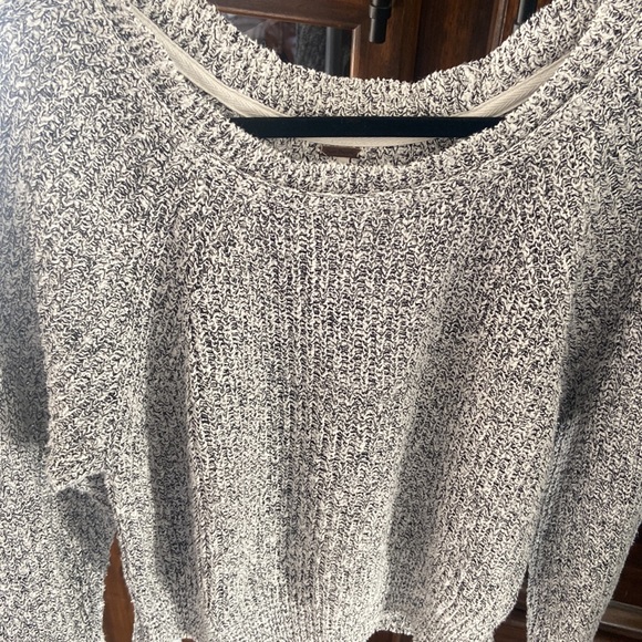 Gorgeous FREE PEOPLE Knit Sweater 😍 - Picture 6 of 9